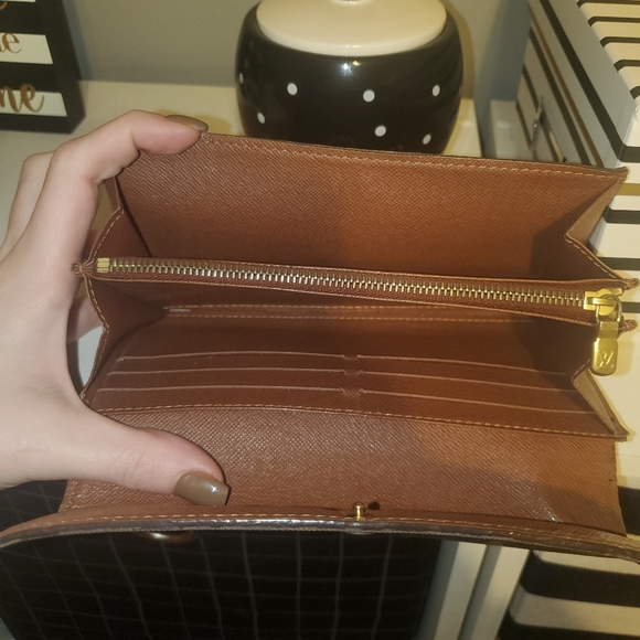 Louis Vuitton monogram Wallet - Picture 10 of 11